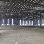 Cho thuê kho tiêu chuẩn giá rẻ 1000-8.000m2 đường 70 - xuân phương, đủ pccc, vat, 70nghìn/m2/th