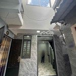 Nhà mới xây 1pn , 2wc