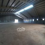 Kho tô hiệu,diện tích400m2, có pccc, trần cao 8m, điện 3 pha, cont 24/7.