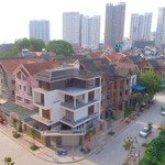 Bán biệt thự 144m2 - xây dựng 4 tầng - ngay chân chung cư, sẵn cho thuê - giá nét hơn 26 tỷ