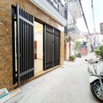 Bán nhà ngõ 6 đặng văn ngữ, đống đa ô tô đỗ gần nhà, 30m2/t2 42m2mặt tiền5m, 5 tầng6,5 tỷ.