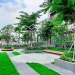 Cần bán căn 2pn2w 71m2 cc opal boulevard giá 2.550 tỷ đã có sổ.