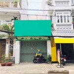 Mặt tiền hòa bình, khu showroom- shop thời trang