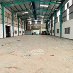 Cho thuê kho xưởng ngay ngã 4 xuân phương,diện tíchsd 400m2 mặt tiền 15m, đủ điện 3 pha pccc giá bán 33 triệu