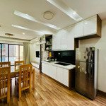 Bán nguyên cả toà apartment cho tây thuê 8 tầng ở con phố đẹp trịnh công sơn, tây hồ