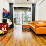 Căn hộ sân vườn block mới 78m2 2 phòng ngủ 2 vệ sinh view kênh đào thoáng mát, giá bán: 4.9 tỷ