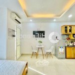 Studio ban công - máy giặt riêng - hẻm ô tô