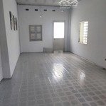 Cho thuê nhà hẻm 3m nguyễn chí thanh, phường 2, quận 10 giá 6,5 triệu 40m2