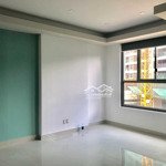 Cho thuê căn officetel orchard garden 128 hồng hà nhà hoàn thiện cơ bản như hình giá chỉ 8 triệu5/tháng