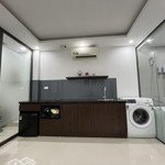 Cho thuê căn hộ khép kín 50m2, view hồ tây, mặt phố yên phụ - hà nội. 1 ngủ, 1 khách . đủ nội thất