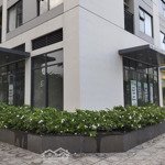 Cho thuê shophouse vinhomes grand park căn góc 81m2 hoàn thiện giá bán 19 triệu/ tháng