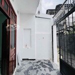 Hiếm -nhà 2 phòng ngủ 2 vệ sinhgần vincom,kho bạc thủ đức- diện tích: 61m2 giá bán 3.8tỷcó thương lượngnhẹ