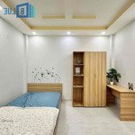 Studio cửa sổ giá rẻ thiết kế đẹp ngay cầu vượt cộng hoà