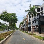 Cho thuê shophouse tại gs metrocity nhà hoàn thiện có thang máy giá 40 triệu