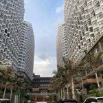 Cần chuyển nhượng căn hộ condotel dt 31m2, view hồ bơi, full nội thất