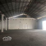 Cho thuê kho 900m2 phạm văn chiêu trần 8m làm sân cầu lông 80tr