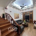 Nhà đẹp - ngay mặt phố - lô góc - ngọc thụy - 72m2 - 7,2 tỷ - dòng tiền ổn định 15 triệu/tháng