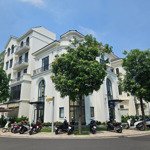 Boutique villas t12-18 đối diện công viên vinhoms quận 9 bán giá siêu rẻ