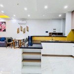 Cho thuê gấp căn hộ 3 phòng ngủmidtown, phú mỹ hưng, quận 7 giá rẻ nhất