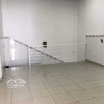 Diện tích: 40m2.ngang 4m. 2 tầng. đường vườn lài.gần lũy bán bích, giá bán 3.95 tỷ