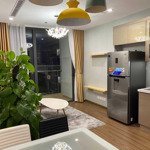 Cho thuê 2 phòng ngủ2vs 75m2 full đồ đẹp vinhomes west point giá bán 18 triệu/th. liên hệ mr quyền 0918269777