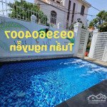 Ccdv cho thuê villa hồ bơi lạc long quân nhà có 4 phòng ngủ có 7 giườn