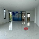 Văn phòng nguyên căn đang cho thuê tại vạn phúc city - tot home/ mã bds : 303