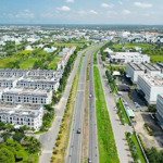 Cần bán gấp nhà phố nằm ngay aeon view sông tân an, long an, dt 100m2 giá siêu rẻ