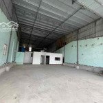 : 500m2- ngang 12m 20tr/th, trần cao, cont đi đêm