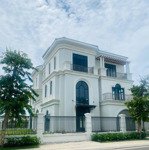 Chủ cần tiền cần bán biệt thự đơn lập view sông khu compound vinhomes grand park giá tốt nhất