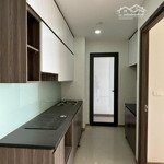 Chính chủ bán gấp căn 2 phòng ngủ 66m2 chung cư rose town, tầng cao, view thoáng giá chỉ 3 tỷ