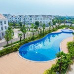 Chính chủ cần bán gấp nhà view công viên đẹp cạnh bể bơi 13.5 tỷ bao sang tên