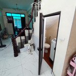 Cho thuê cả nhà 3,5 tầng sàn 50m2, 3ngủ3wc đủ đồ khu ngũ nhạc hà nội