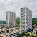 Bán căn 2 phòng ngủ 2vs view chính biển tầng trung giá tốt