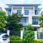 Biệt thự song lập 180m2 giá hơn 10 tỷ