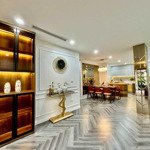 Cần bán căn 3 ngủ golden palace nằm trên trục đường lê văn lương