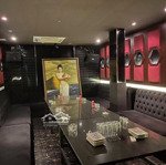 Chính chủ sang nhượng ktv karaoke quận 1, đảm bảo lời vì để lại nữa giá cho chủ mới chỉ 3.x tỷ