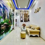 Nhà full nội thất mới 40m2 3lầu 4 phòng ngủ 5 vệ sinhst quang trung