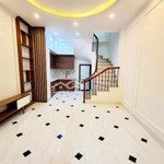 Bán nhà 5 tầng*32m2.tổ 5 yên nghĩa. gần đại học phennika-ô tô đỗ gần