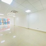 Chính chủ cho thuê văn phòng 70m2 giảng võ chỉ 11 triệu. lh ngay 0971016095