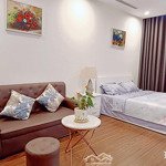 Chính chủ cho thuê căn hộ studio từ 11tr/tháng vinhomes westpoint đỗ đức dục lh 0372 993 045