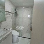 Cho thuê căn hộ 80m2 2pn 1 phòng làm việc