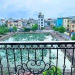 Tôi chủ nhà cần bán nhà mới 5 tầng mặt hồ sen vĩnh quỳnh.ô tô tải đổ cửa,view hồ,kinh doanh tốt.