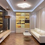 Chính chủ cho thuê căn hộ chung cư king palace, 112m2, 3 pn