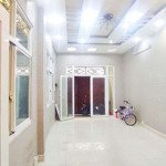 Gần ngã tư phú nhuận, hẻm xe hơi, 103m2, có 3 phòng 2 wc,tiện mở vp kd