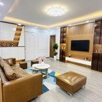 Bán gấp căn duplex ở golden land, 124m2, giá bán 5.6 tỷ, 3 phòng ngủ 2 vệ sinh sổ đỏ. liên hệ: 0985232584.