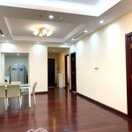 Chính chủ cần bán căn hộ chung cư royalcity giá bán 6,2 tỷ