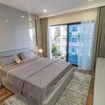 Bán chung cư n09b1 thành thái 120m2, 3 phòng ngủ- 2 vệ sinhtầng trung. giá bán 5.5 tỷ