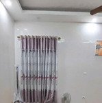 Cho thuê nhà đê tô hoàng rất đẹp 30m2x4tầng, nhà thoáng có sân để xe gần phố bạch mai 2 ngủ, 8triệu