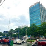 Toà building siêu đẹp mặt tiền đại lộ bình dương